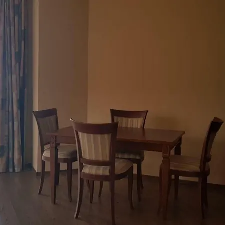 Cozy In With A Sea View Apartment